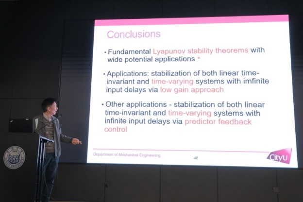 电脑屏幕的照片描述已自动生成