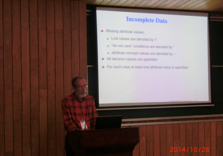 Jerzy W. Grzymala- Busse教授做大会报告